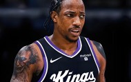 九游娱乐-41分+11助攻！就在今天，一项由哈登保持的NBA纪录被德罗赞打破了